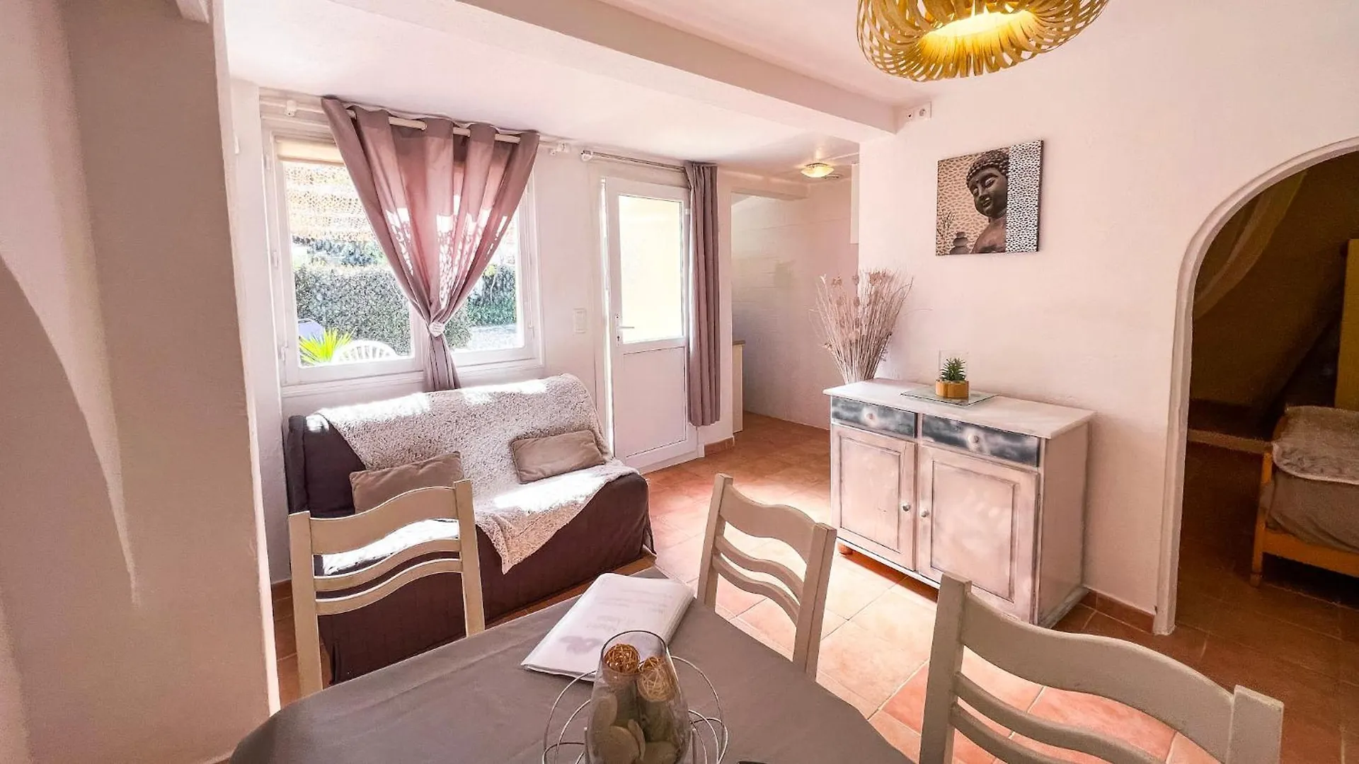 Prázdninový dům Reve D'Azur, Mazet En Bord De Mer, Parking, Piscine Partagee, Terrasse Bbq & Draps Inclus La Nartelle, 1 Salon, 1 Chambre, 1 Cuisine , 1 Sdb Sainte-Maxime
