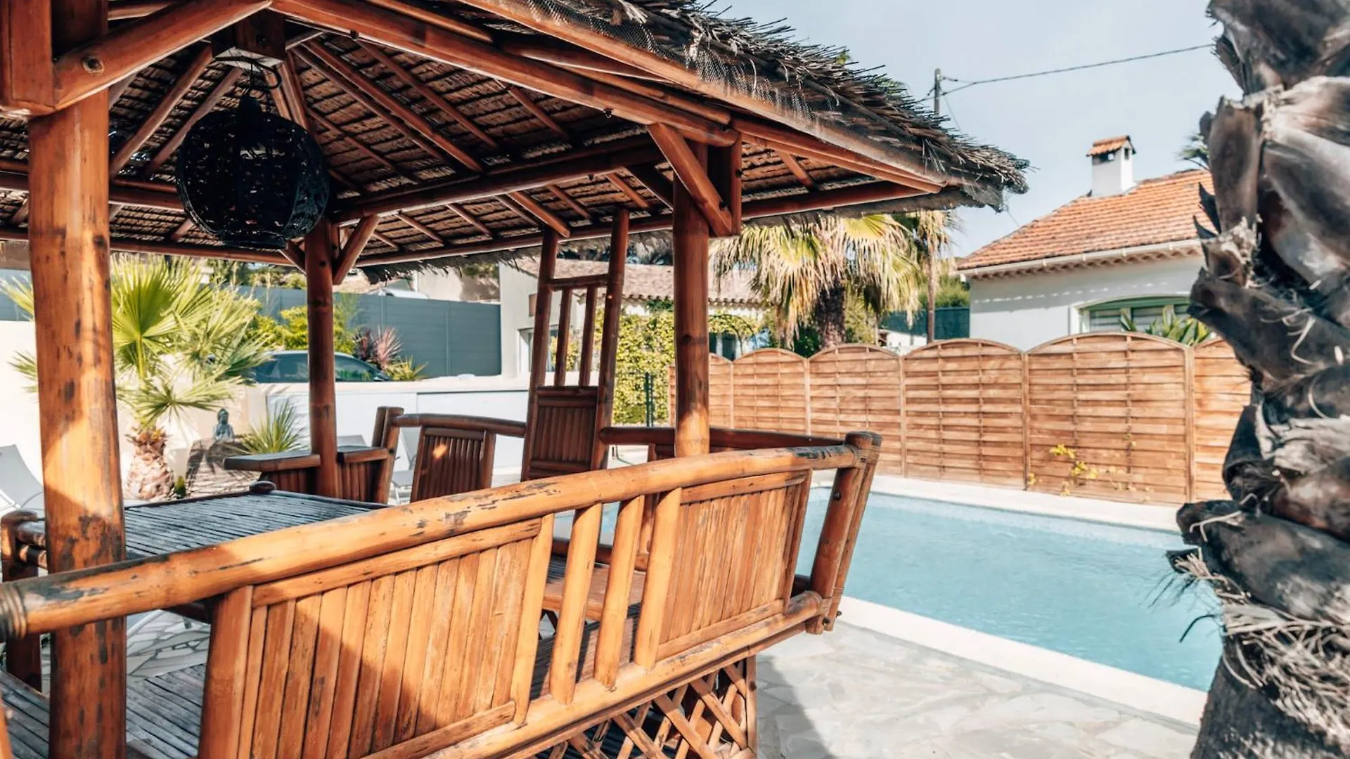 Reve D'Azur, Mazet En Bord De Mer, Parking, Piscine Partagee, Terrasse Bbq & Draps Inclus La Nartelle, 1 Salon, 1 Chambre, 1 Cuisine , 1 Sdb Sainte-Maxime 0*,
